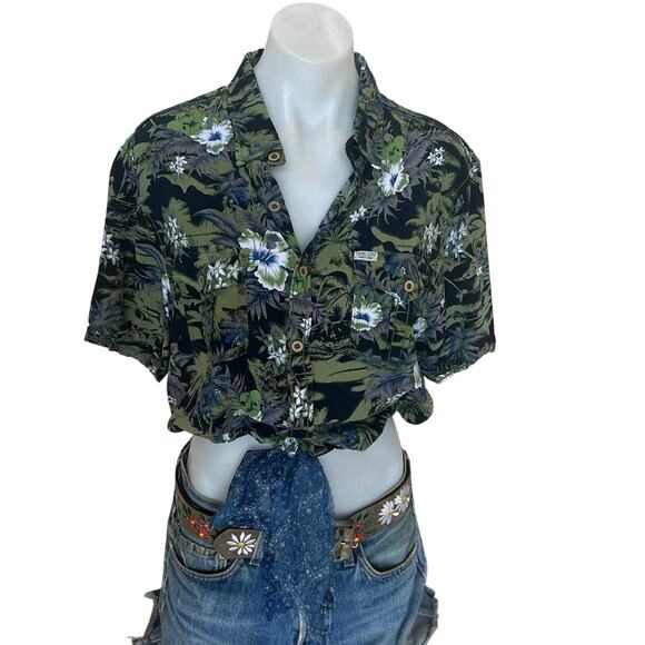Hawaiian Shirt Tropical Button Down Crop Top One Size Oversized Hibiscus Unique - Picture 1 of 6